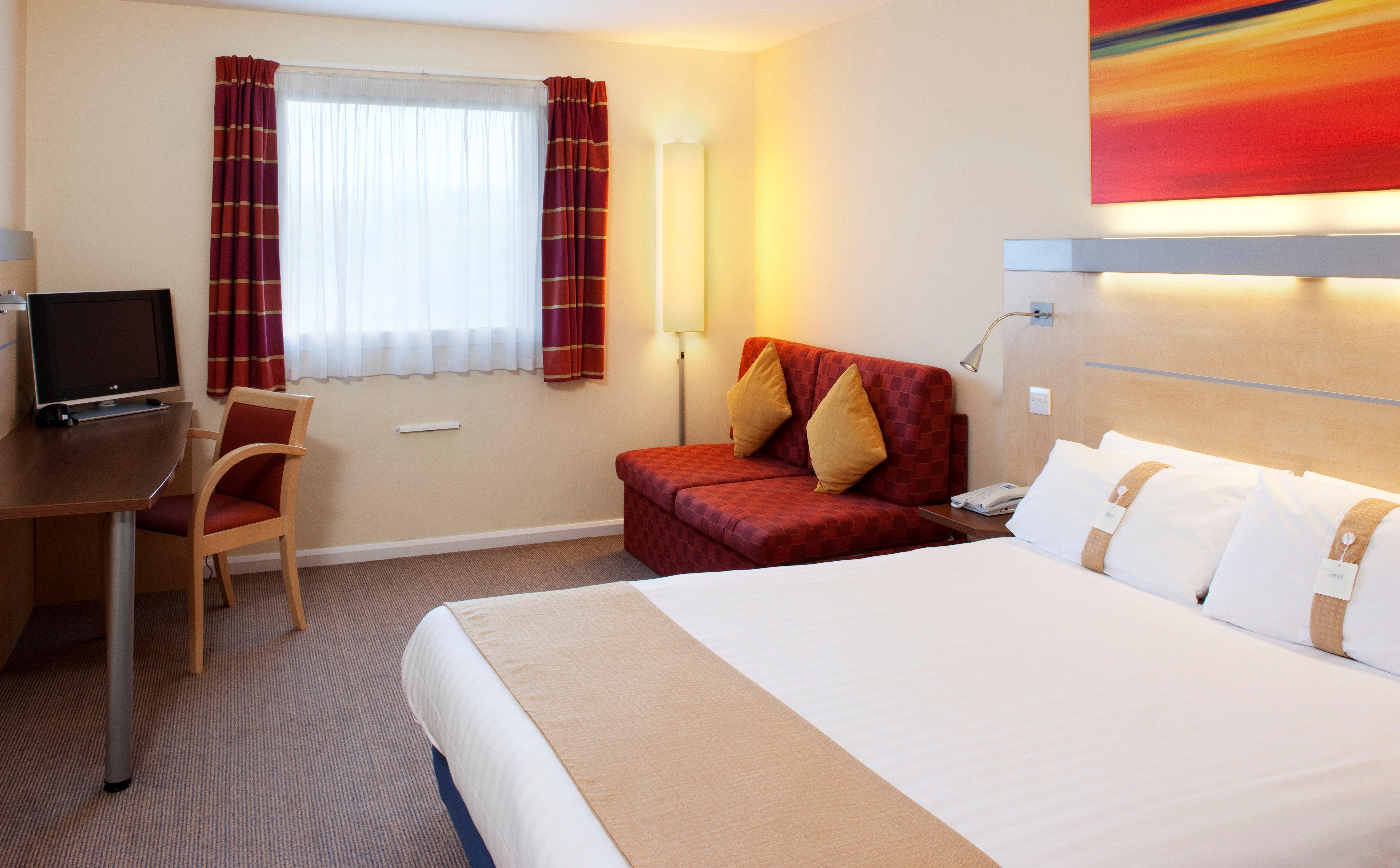 Holiday Inn Express Cardiff Airport, An Ihg Hotel Buitenkant foto